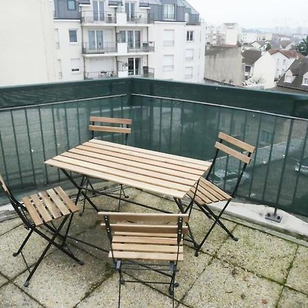 Drancy : 4 Pieces En Centre Ville + Parking Екстериор снимка